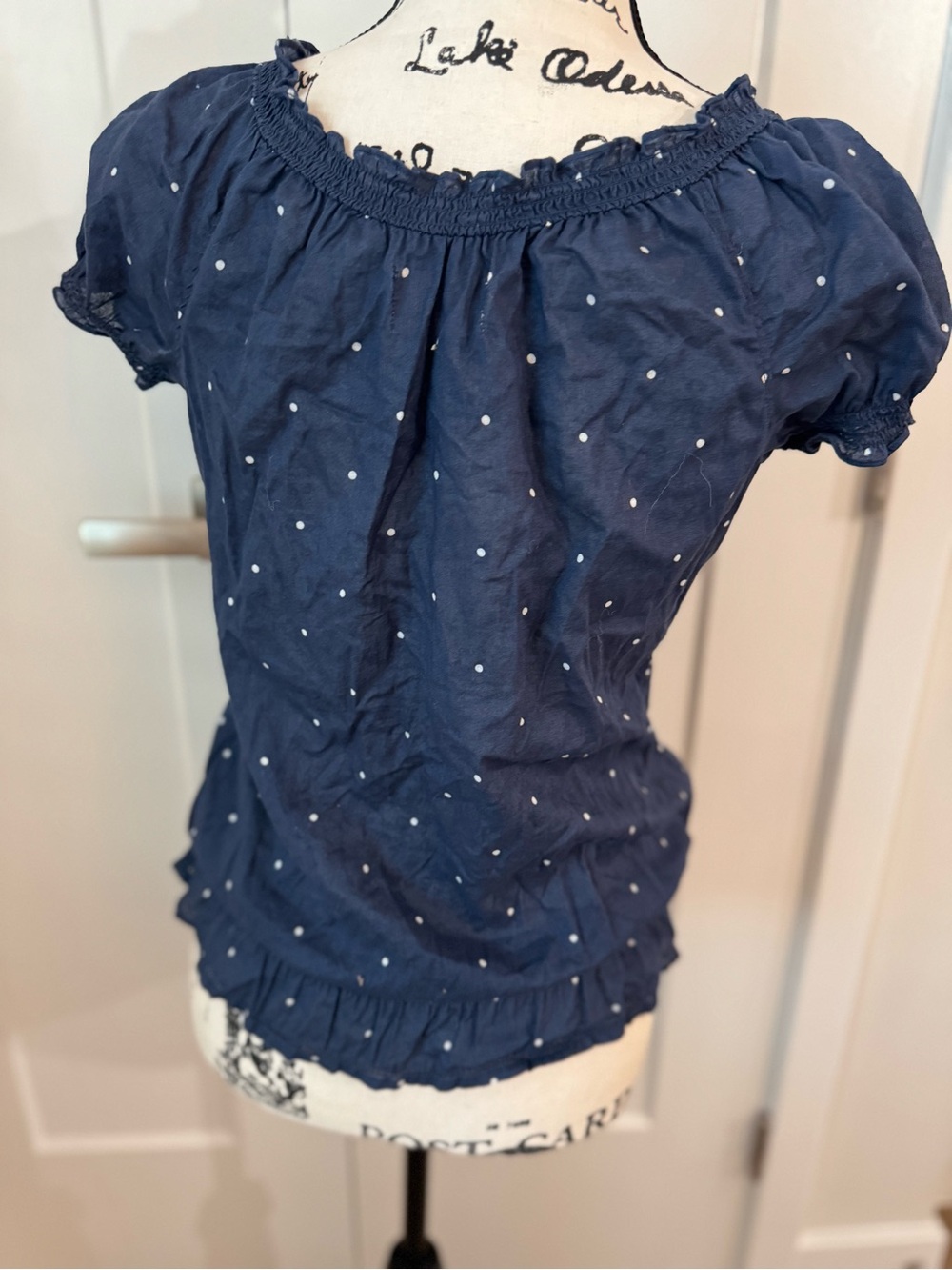 Abercrombie & Fitch Navy Blue Polka Dots With Floral Brocades Peasant Top M - Picture 5 of 9